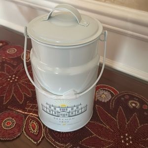 Beekman 1820 metal milk jug new in box